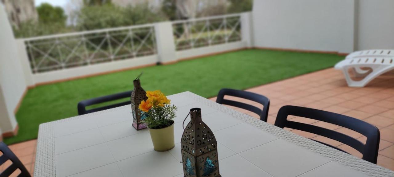 דירות Oasis Hoyo 12 - Oliva Nova Playa Met&Golf מראה חיצוני תמונה